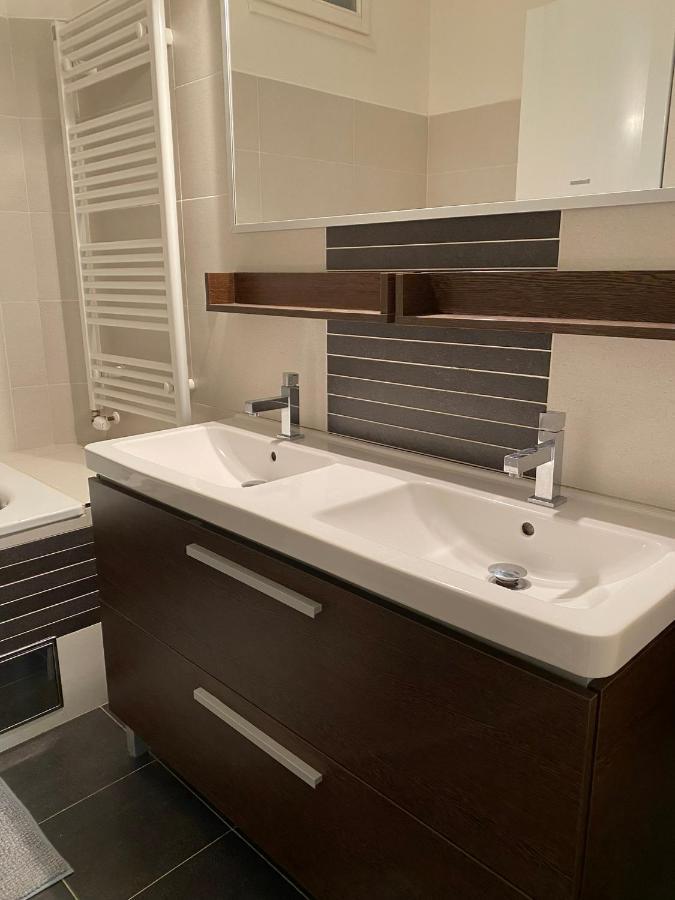Spacious Apartment On Wenceslas Square *